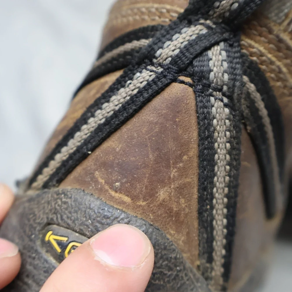 Keen Men 9 Hiking Boots‎ Brown Leather Targhee II Mid Trail Rugged Waterproof